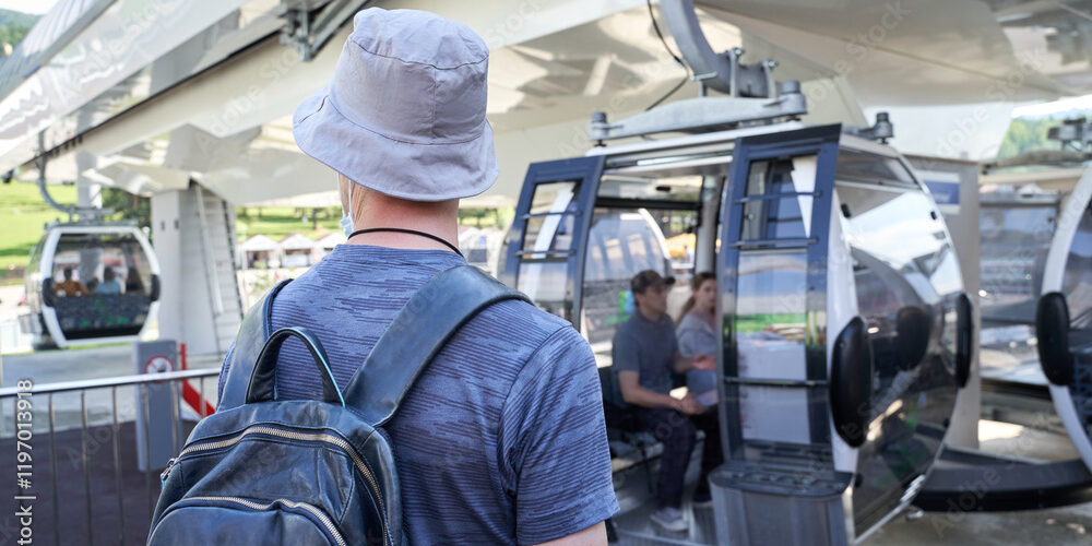 AdobeStock_1197013918_Preview